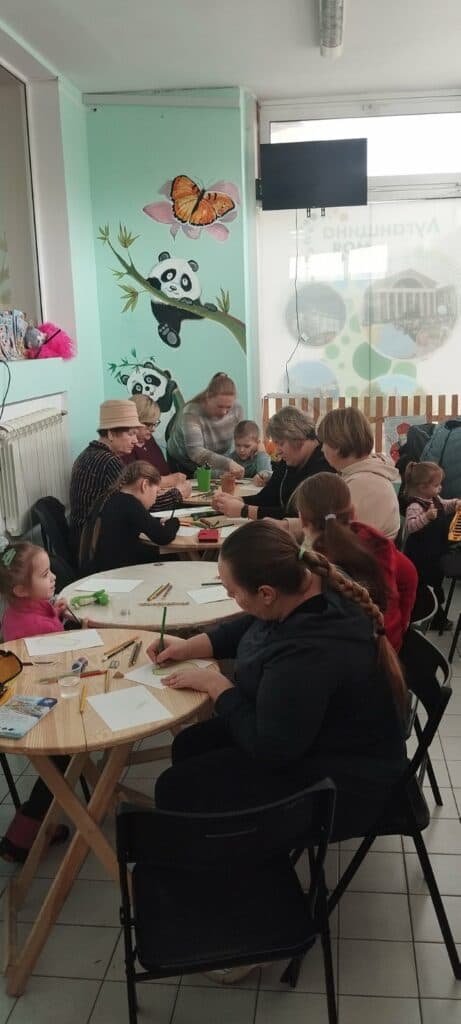 У Сватівському хабі в Броварах можна навчитися малювати 2