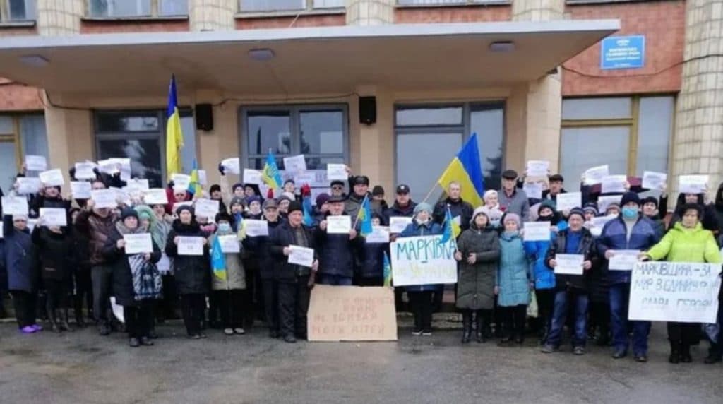 мешканці Луганщини чинили опір окупантам