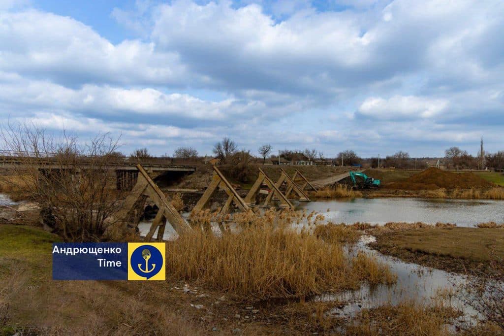 Андрющенко розповів для чого росіяни будують три нові мости на окупованій Донеччині