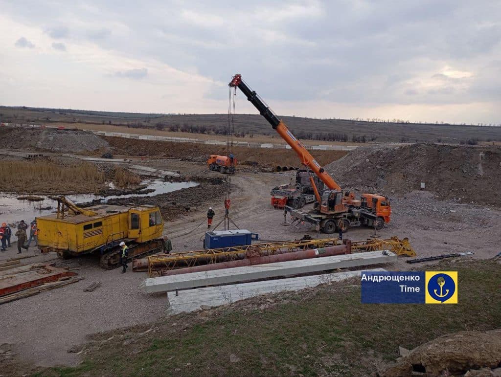 Андрющенко розповів для чого росіяни будують три нові мости на окупованій Донеччині