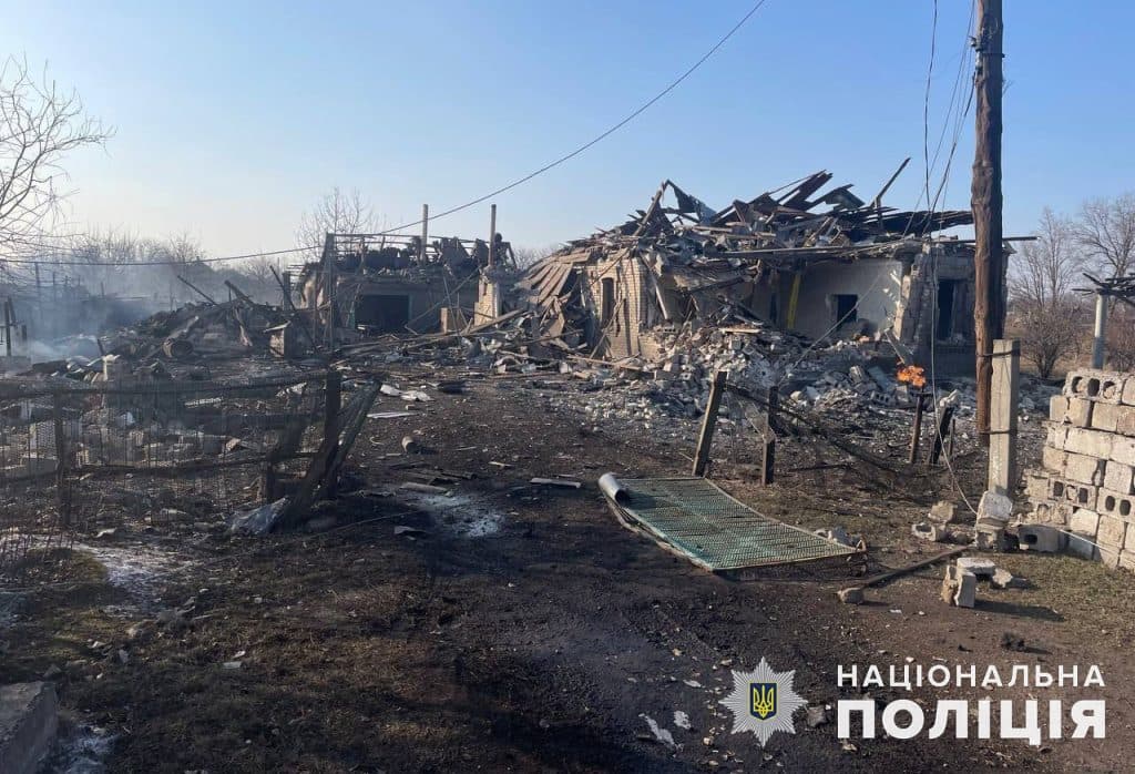 Минулої доби росіяни скинули на населені пункти Донеччини 28 бомб