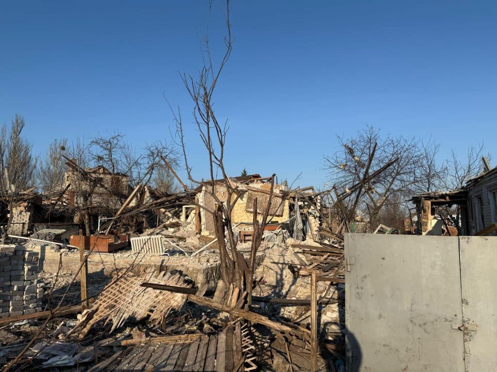 Росіяни обстріляли Словʼянськ, є поранена3