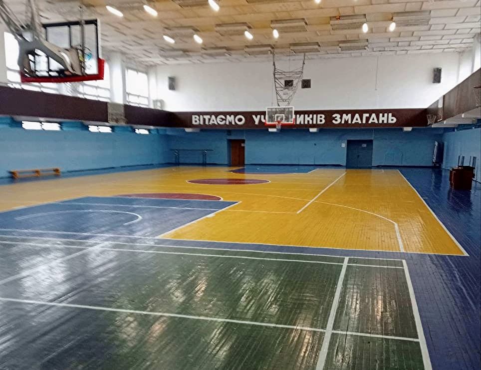 В Днепре открыли баскетбольную секцию для детей из Донбасса