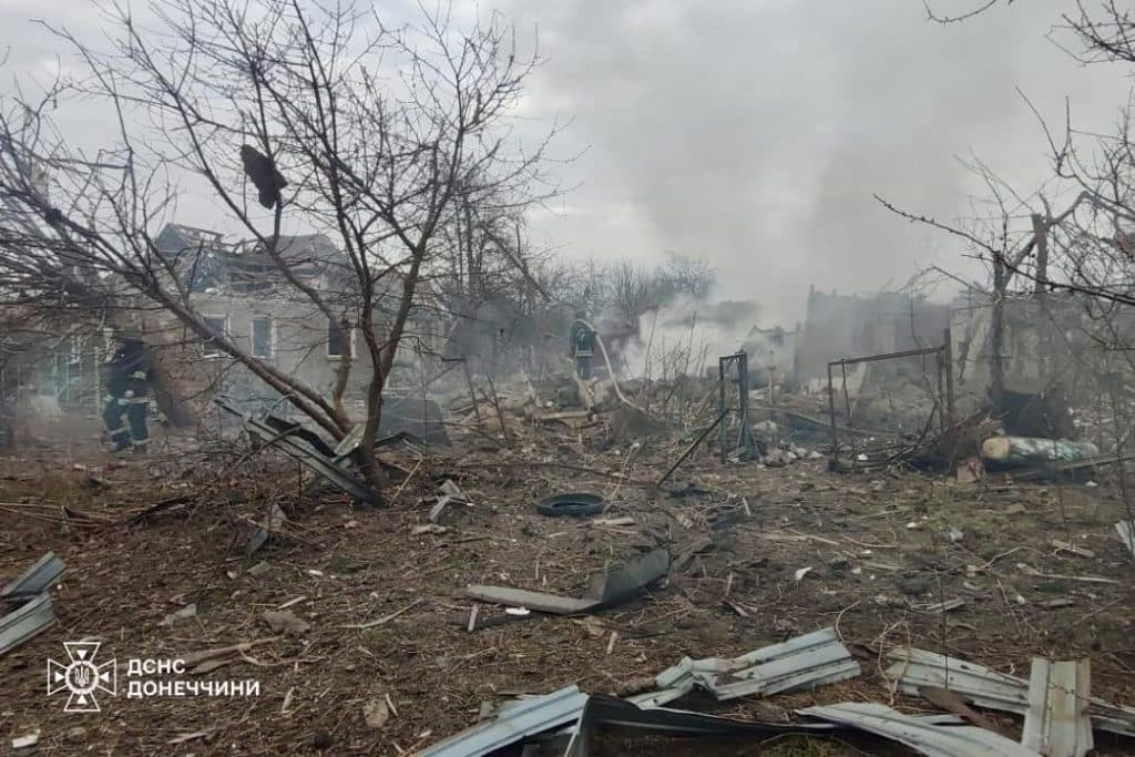 У Краматорську внаслідок обстрілу було поранено чоловіка і сталося дві пожежі