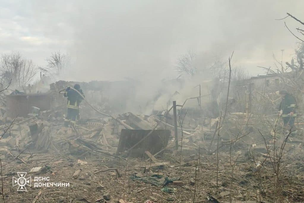 У Краматорську внаслідок обстрілу було поранено чоловіка і сталося дві пожежі
