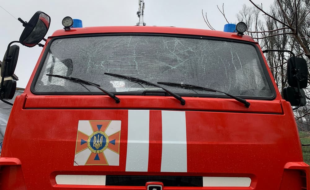 У Покровському районі росіяни обстріляли будівлю ДСНС