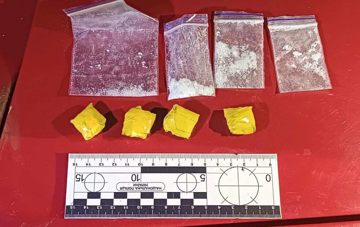 У Слов'янську у поліція вилучила у водія наркотичну "сіль"