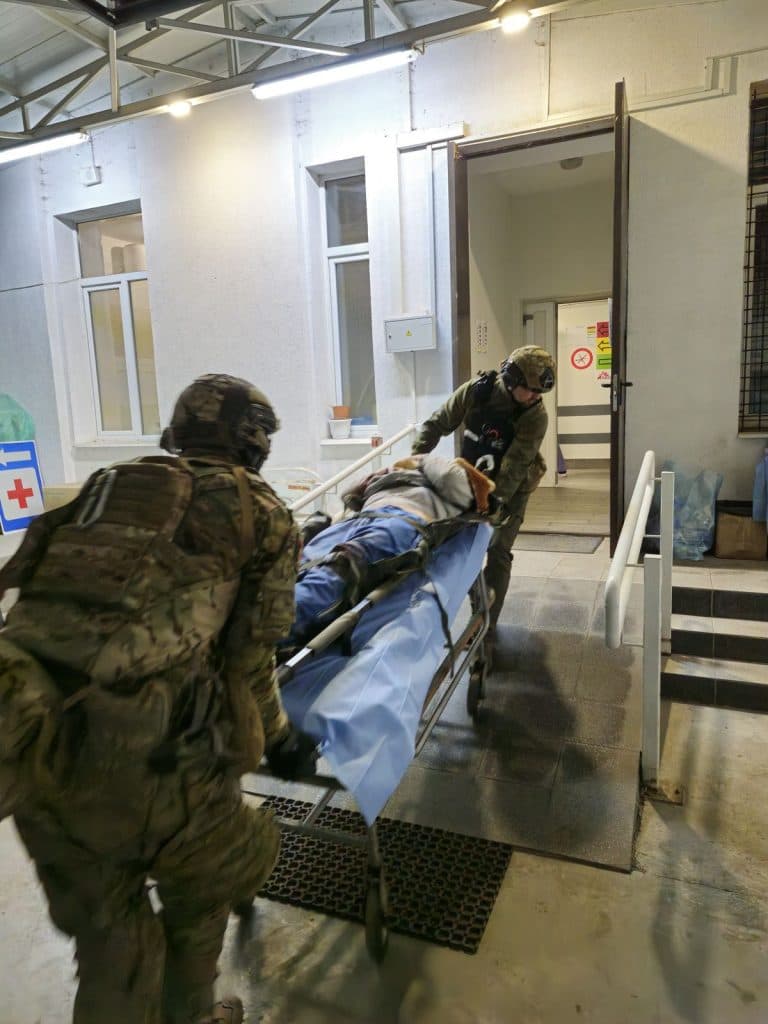 Учора росіяни вдарили по Костянтинівці, а сьогодні з-під завалів звільнили двох людей