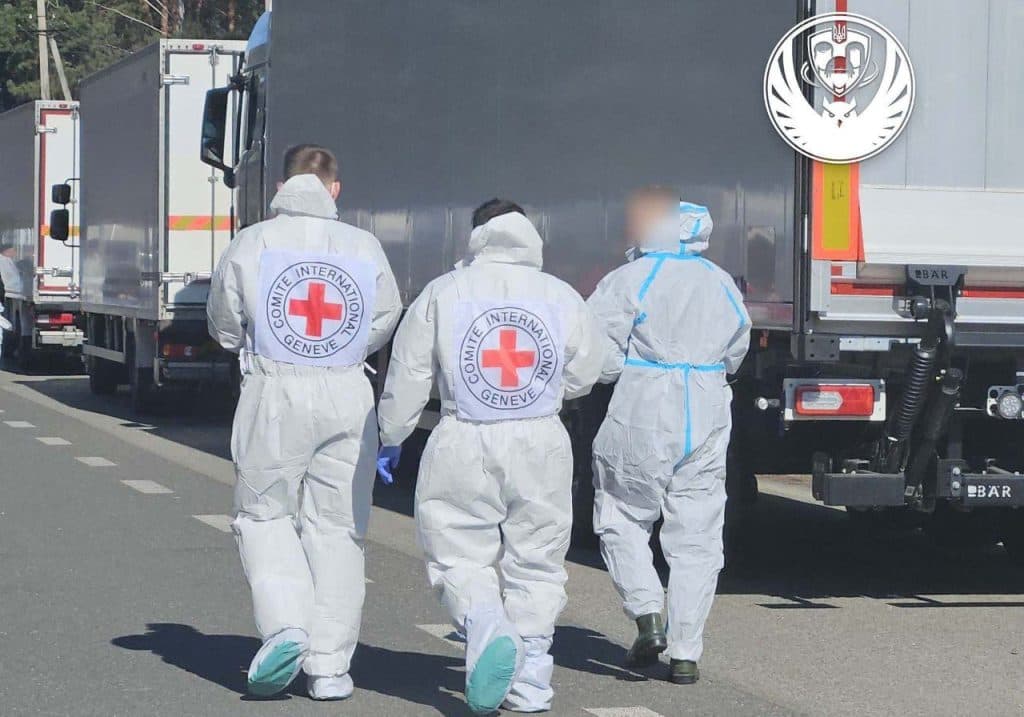 В Україну повернули тіла 909 полеглих захисників