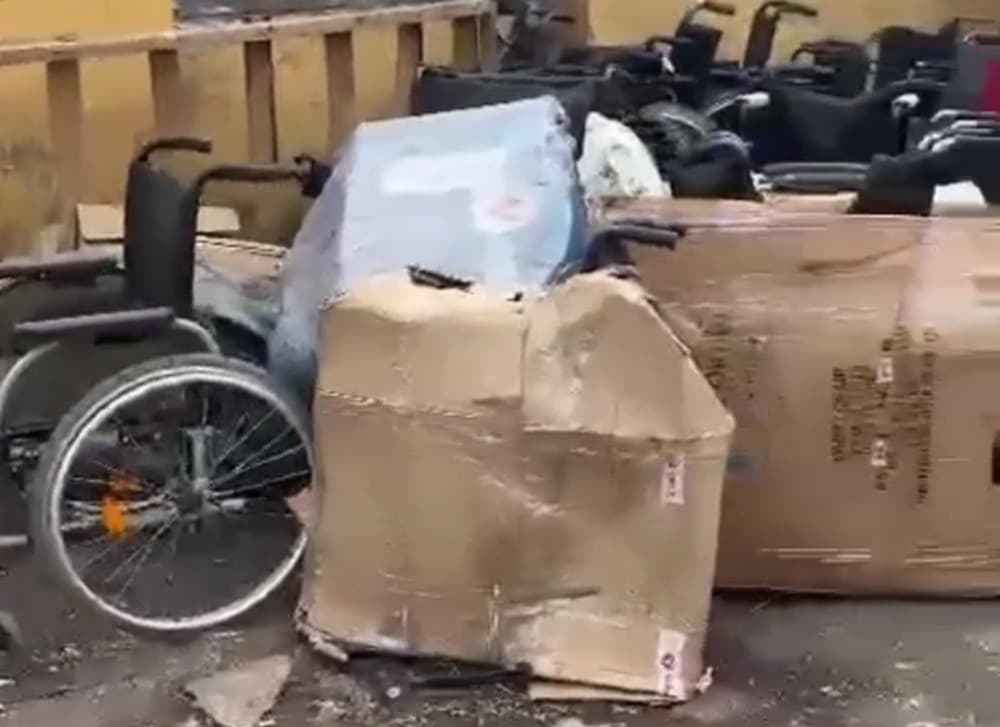 В окупованому Луганську згнила, як сміття "гуманітарка" з росії