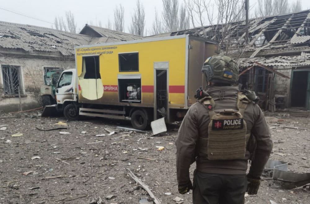 З лінії фронту на Донеччині евакуювали 121 людину з дітьми