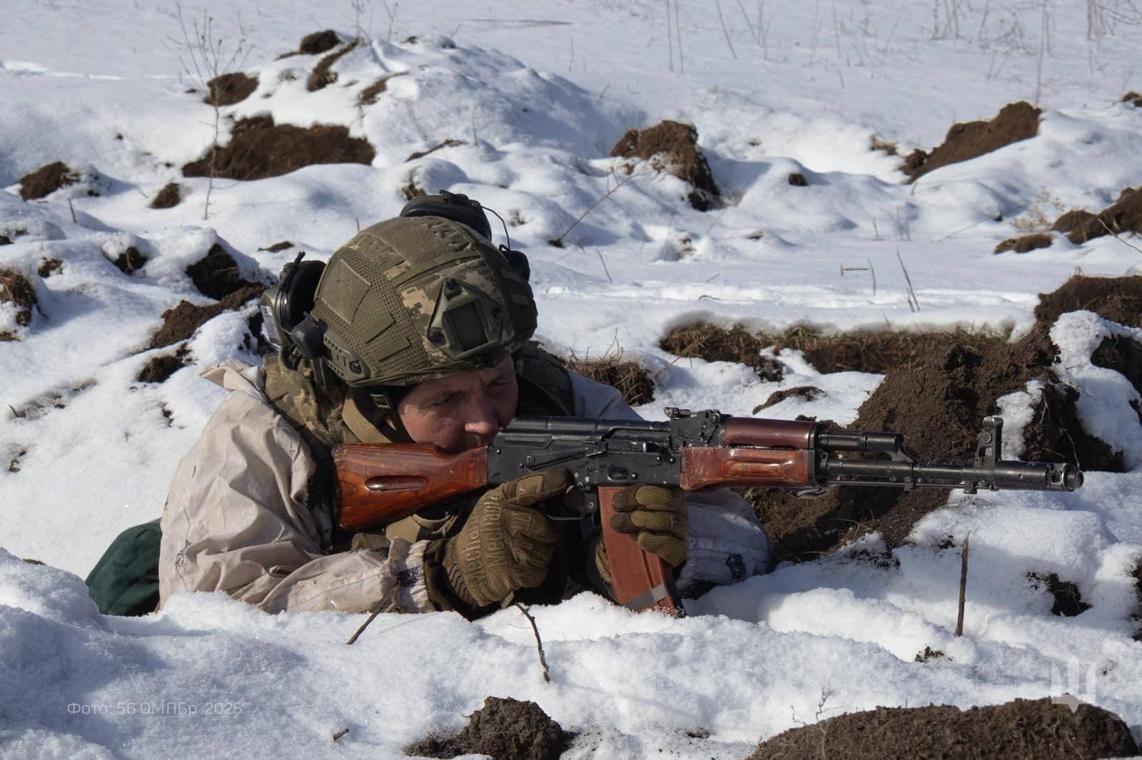 боєць 56 ОМПБр