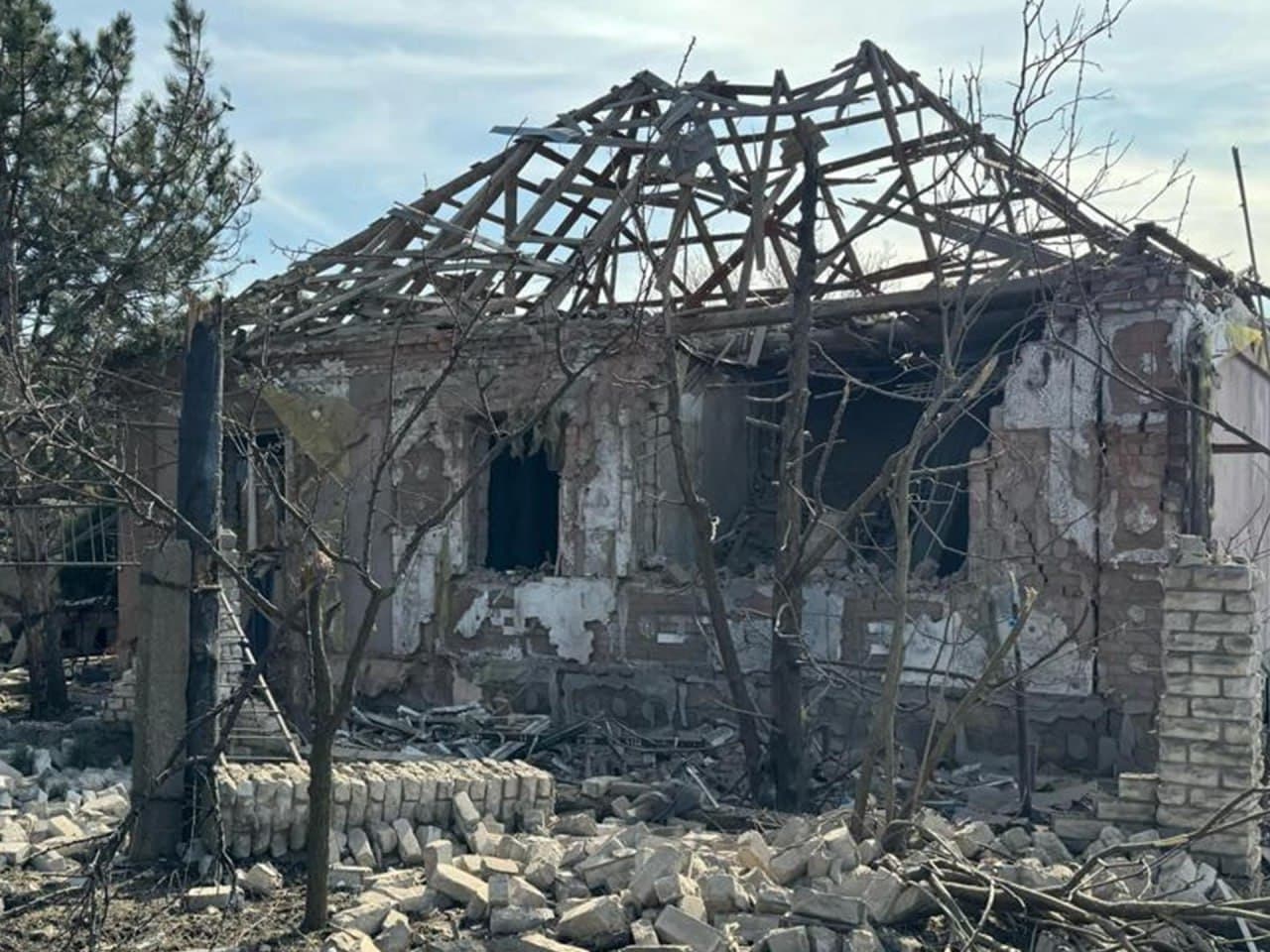 зруйнований будинок у костянтинівці