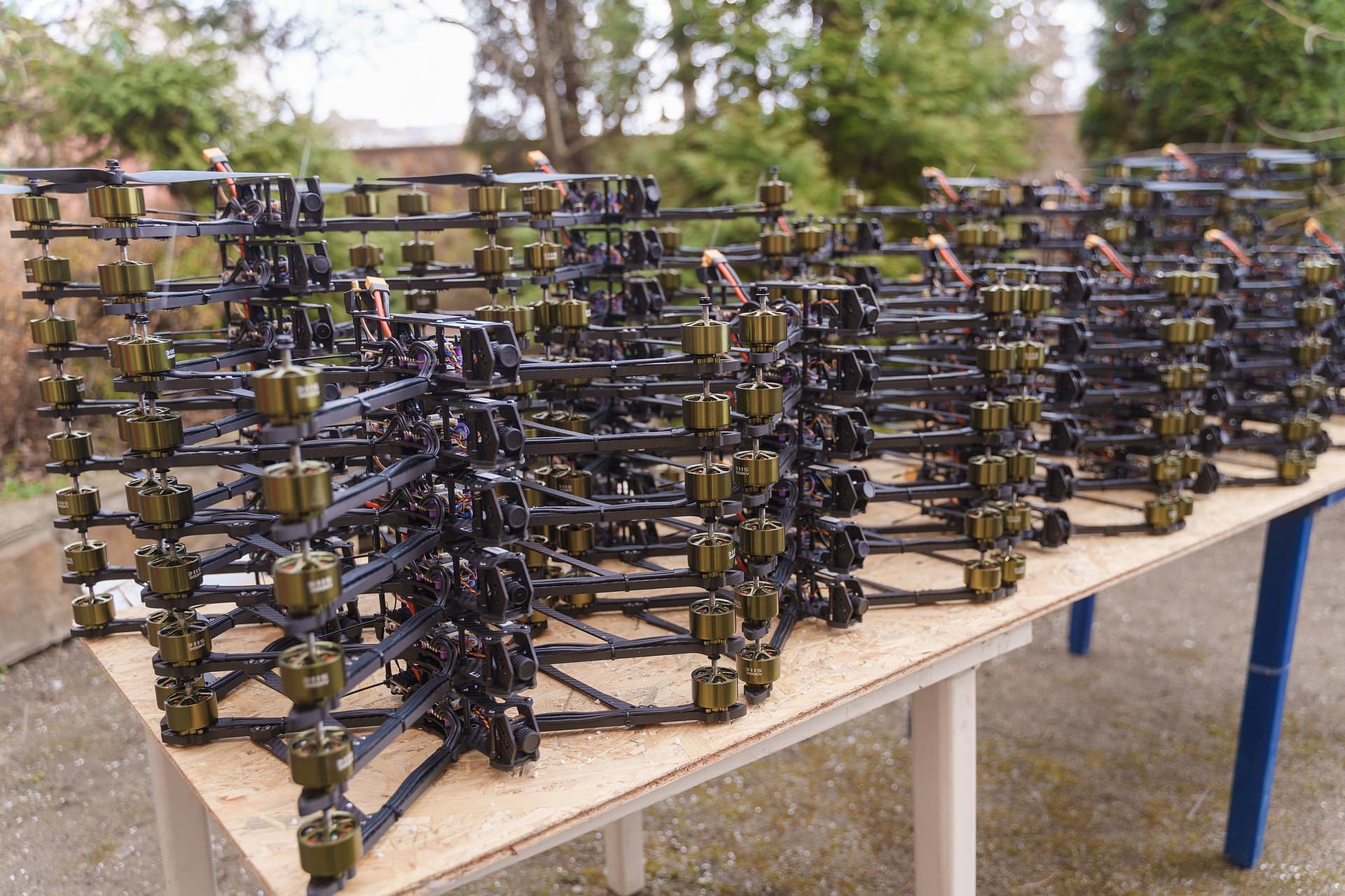 Луганським прикордонникам передали 150 FPV-дронів покращеної комплектації