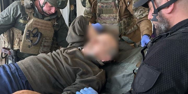 Парамедики поліції надали постраждалому в Костянтинівці першу медичну допомогу на місці