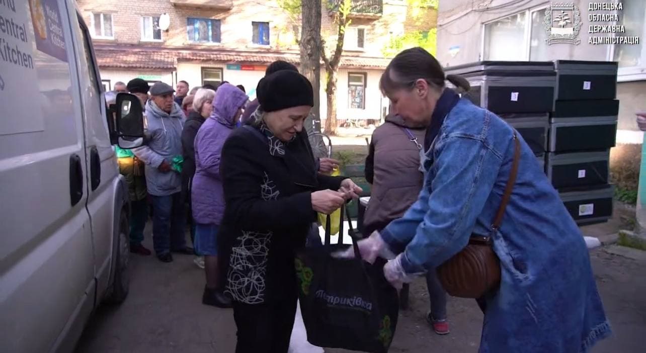 У Покровську пʼять днів на тиждень роздають понад 1500 порцій їжі