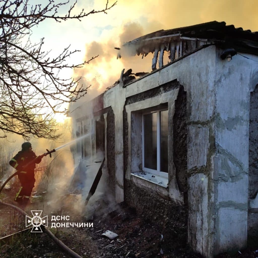 Пожарные Донетчины ликвидировали 4 пожара, 2 из которых вызваны российскими обстрелами