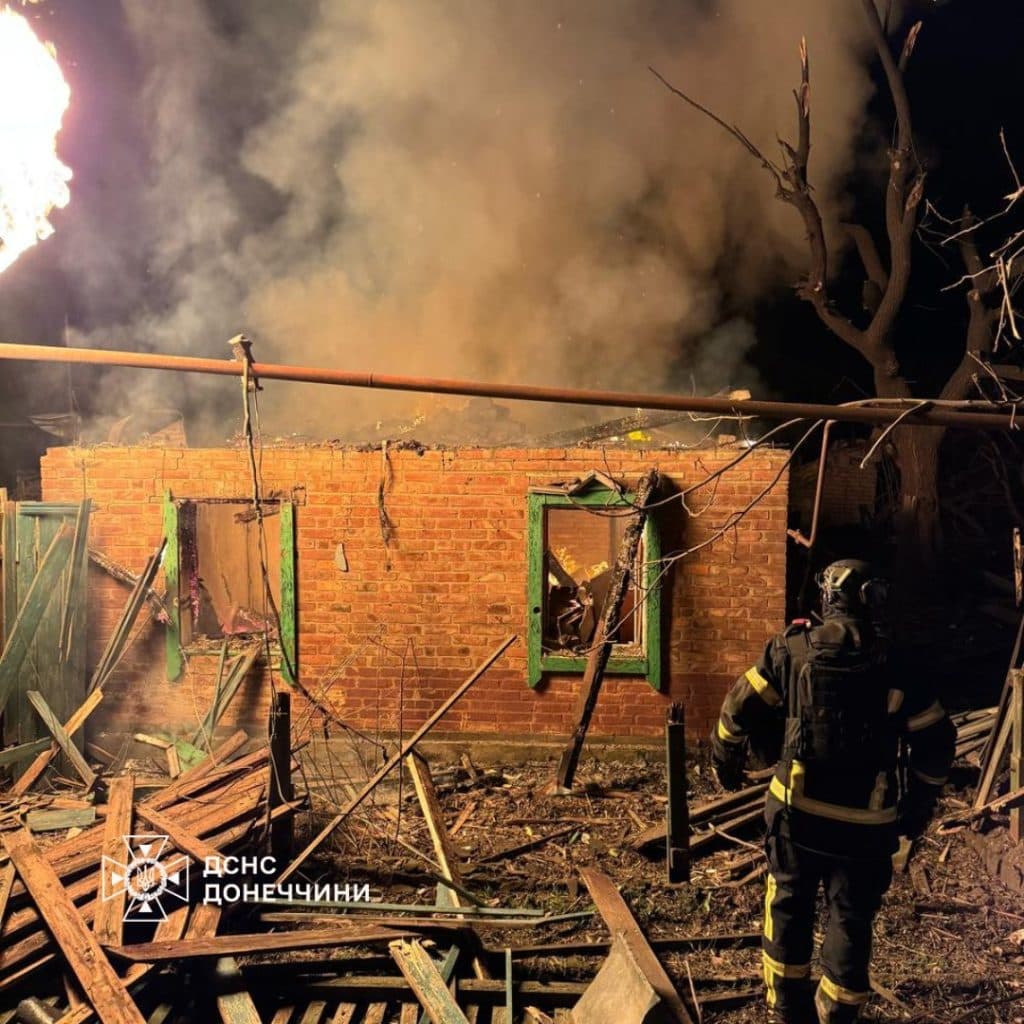 Пожарные Донетчины ликвидировали 4 пожара, 2 из которых вызваны российскими обстрелами
