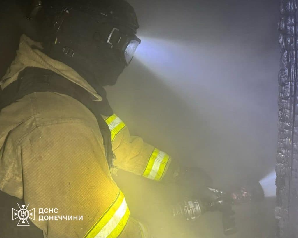 Вогнеборці Донеччини ліквідували пожежі у приватних домоволодіннях
