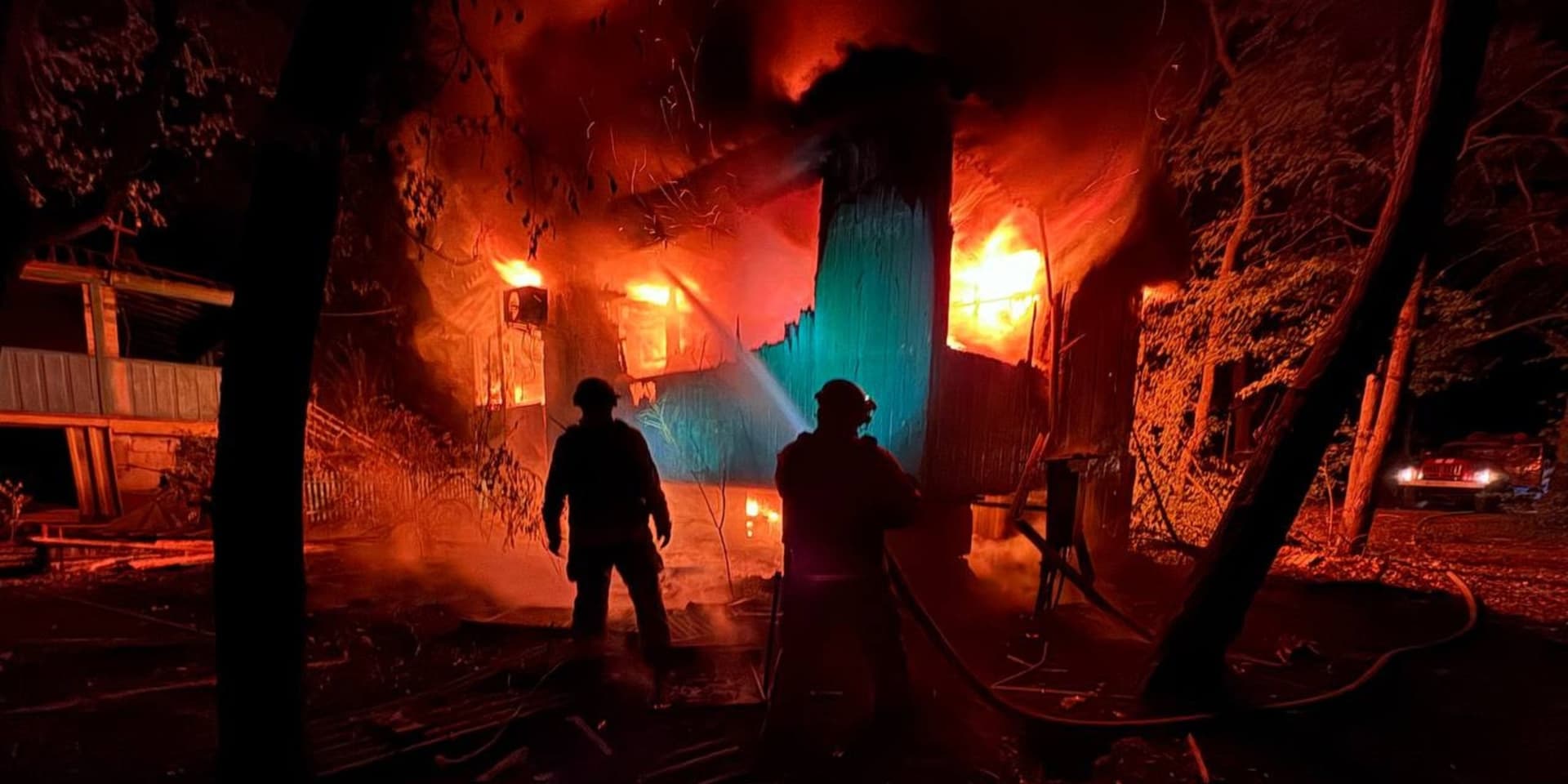 Вогнеборці ліквідували пожежі, спричинені російськими обстрілами Лиманщини