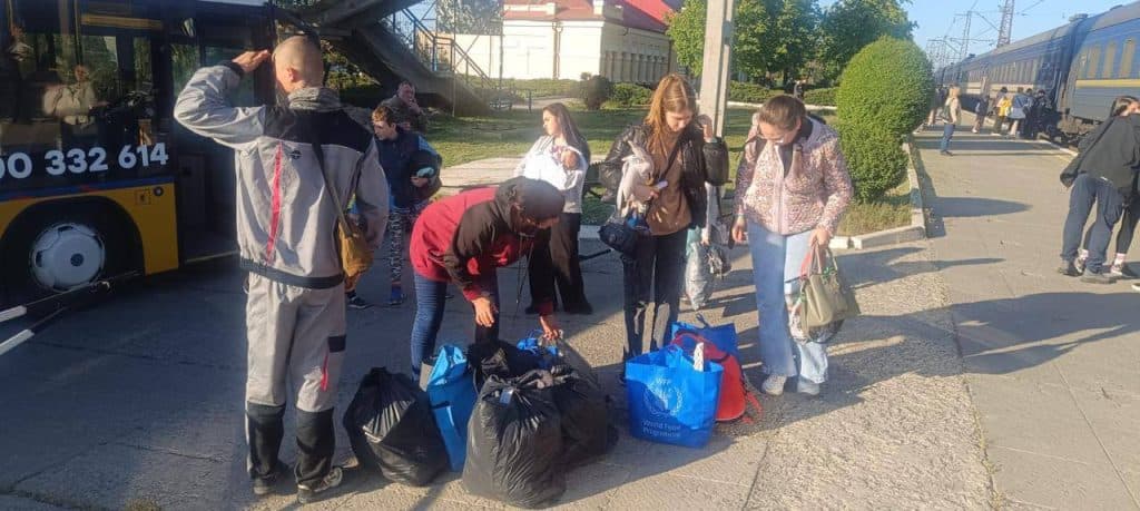 евакуація жителів донечччини