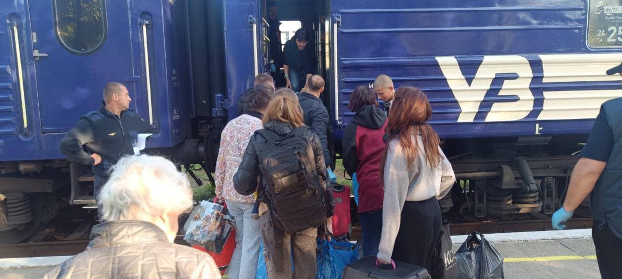 евакуація жителів донечччини