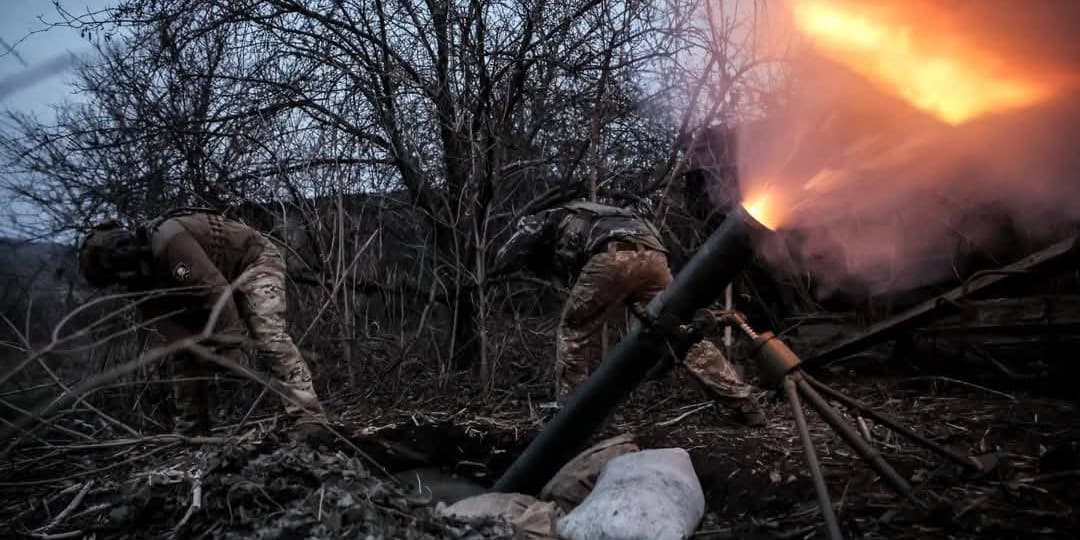 стріляє міномет 24 омбр