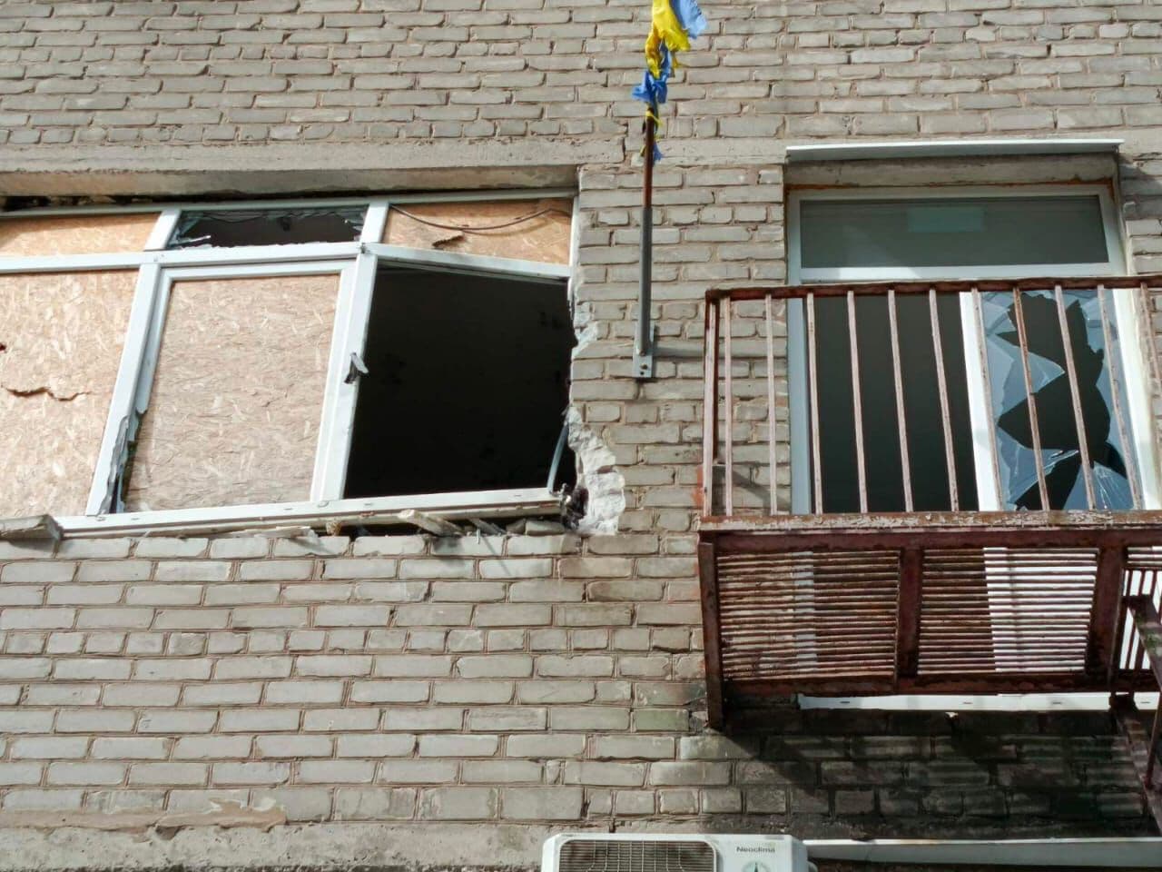 У Костянтинівці ворожим обстрілом пошкоджено заклад охорони здоров’я