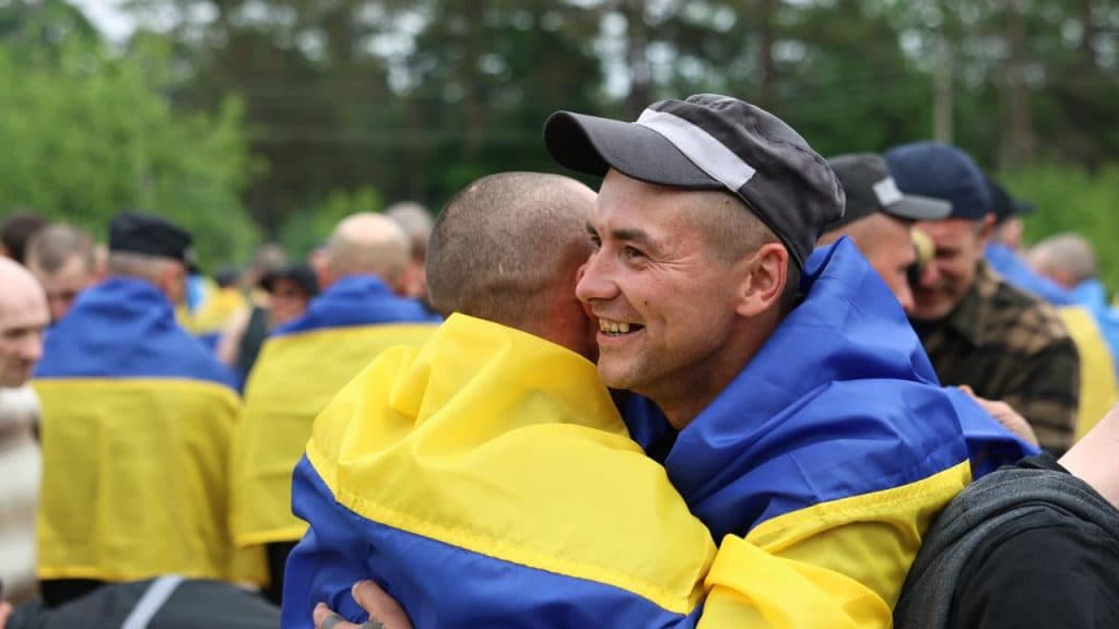Третю частина обміну тисячу на тисячу завершено