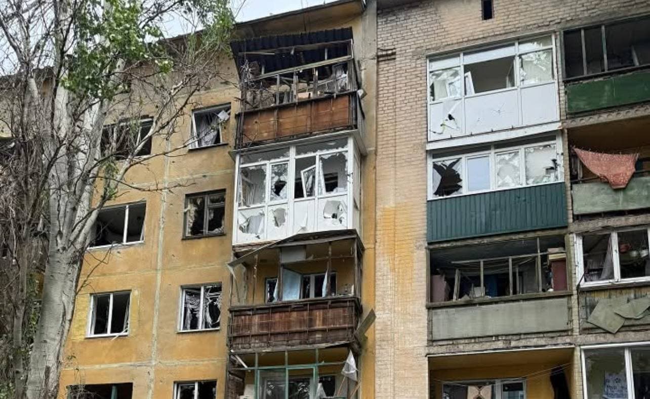 У Костянтинівці поранено мирних жителів, пошкоджено десятки будівель