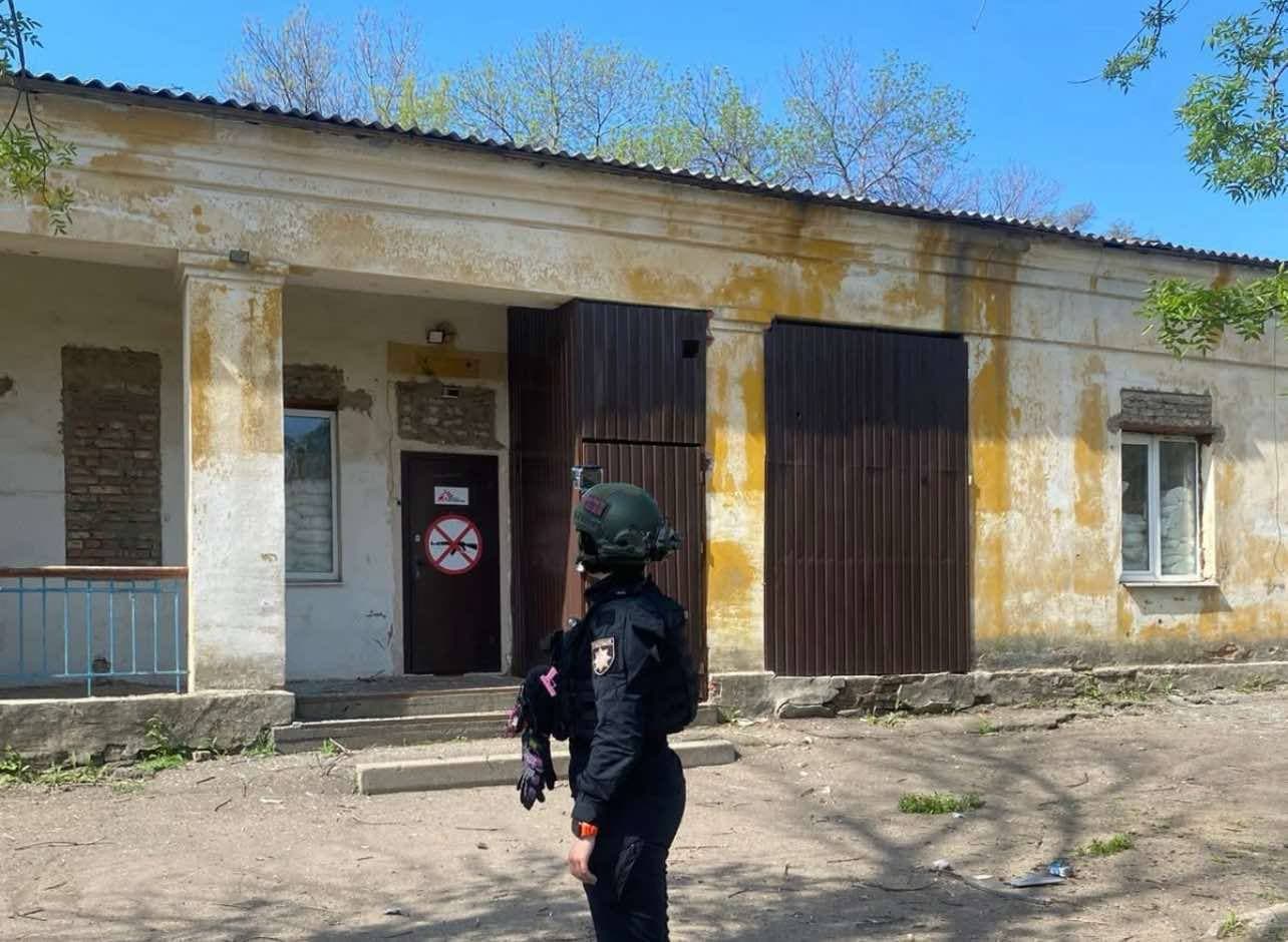 У Костянтинівці росіяни пошкодили обстрілом фасад закладу охорони здоров’я