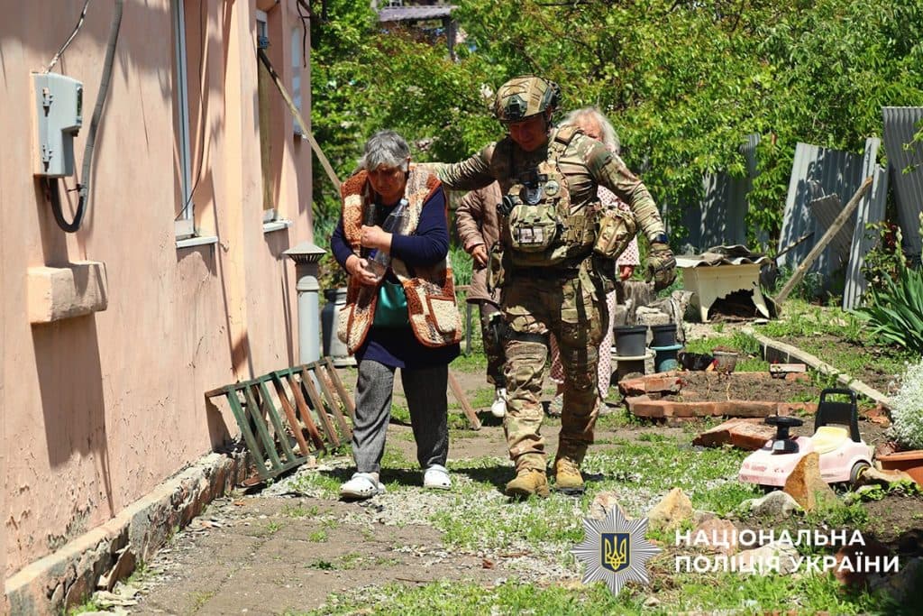У Покровську під постійними обстрілами, без електрики