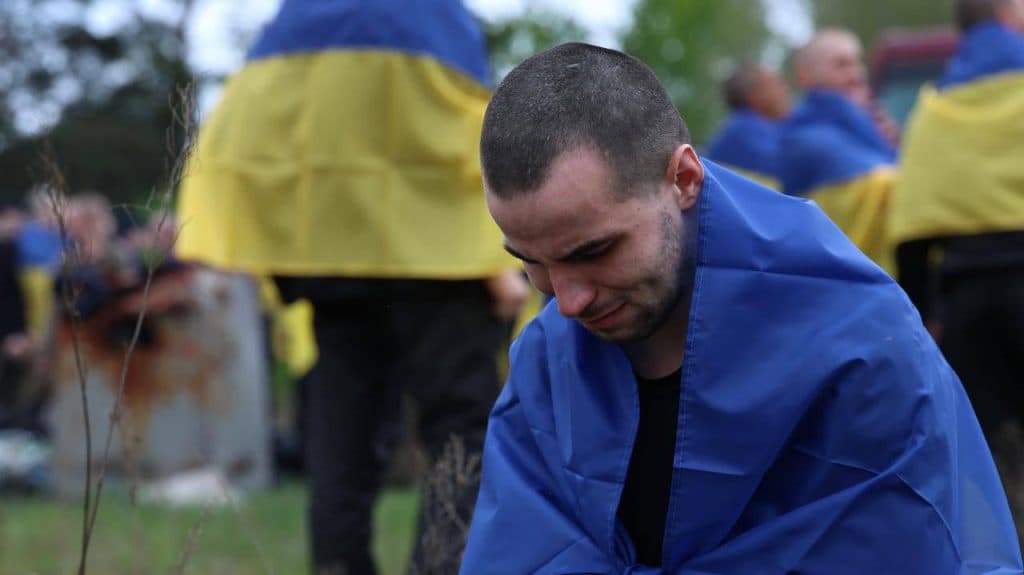 поверення з полону 205 захисників