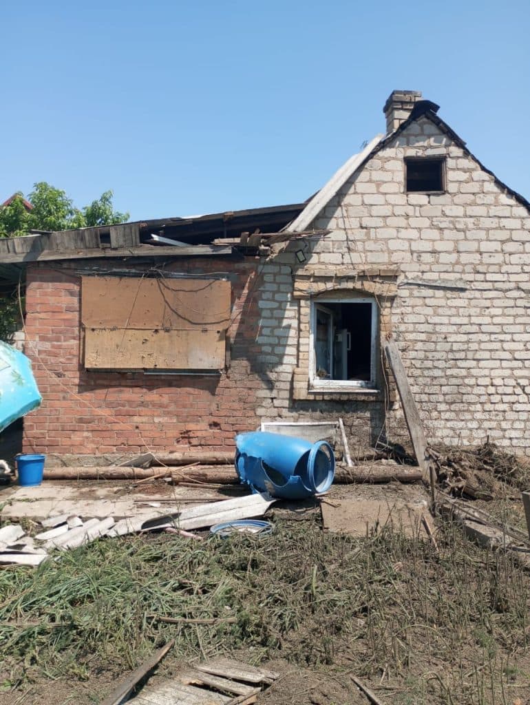 Из-за российских артиллерийских обстрелов Константиновки у себя дома погиб человек