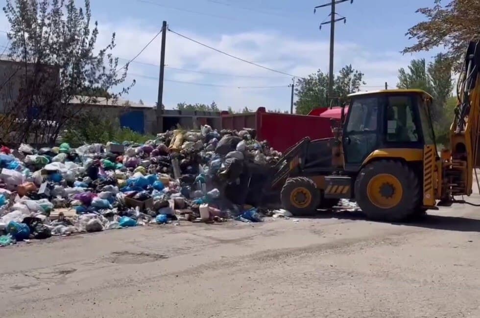 У невизнаній "днр" визнали накопичення понад 4400 стихійних звалищ з початку року