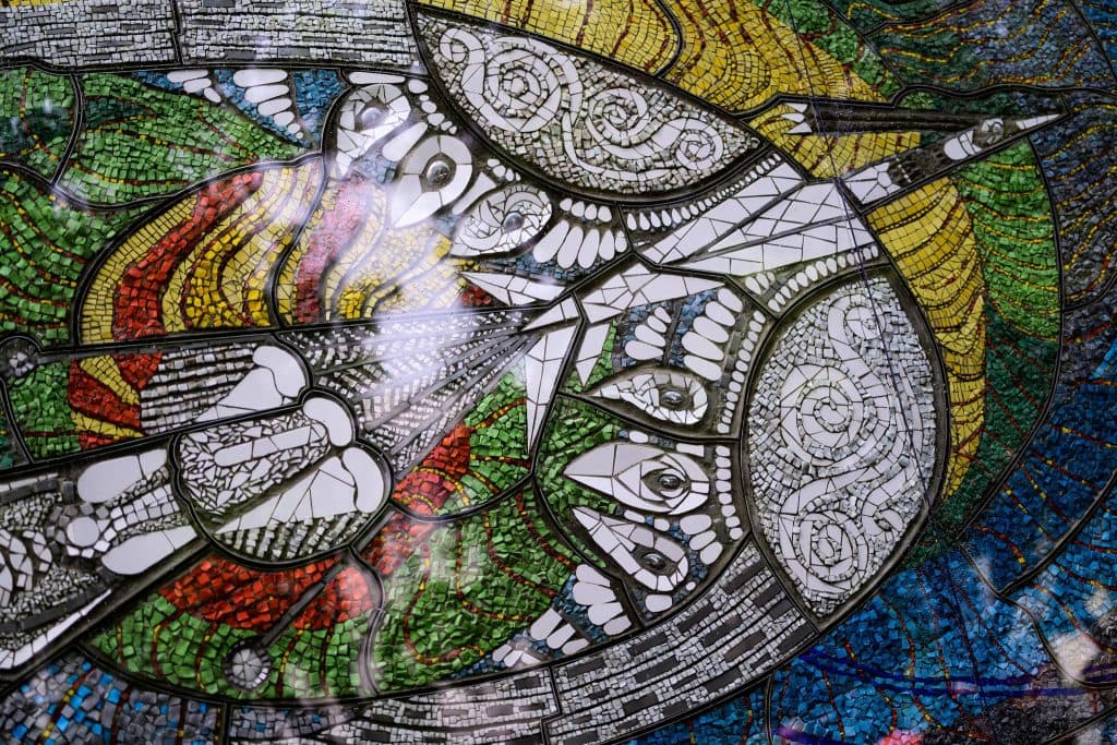 Мозаику Боривитер Аллы Горской, уничтоженную россиянами в Мариуполе, до мельчайших деталей восстановили в Киеве