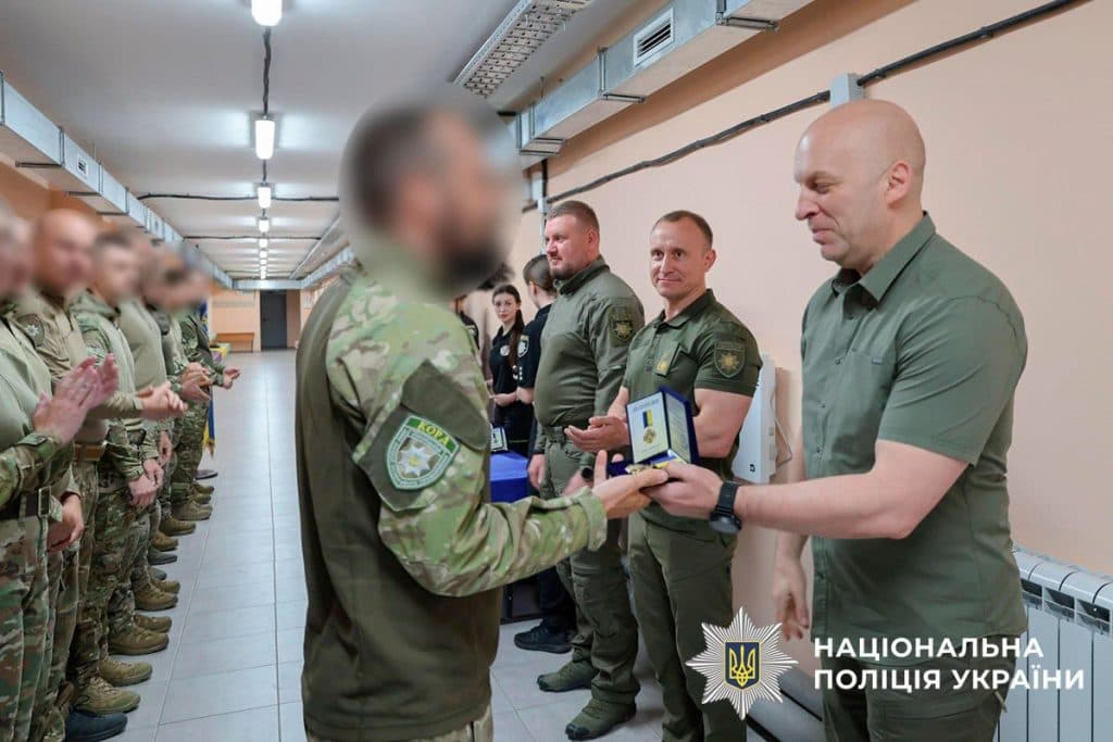 В Донецкой области наградили бойцов спецподразделений КОРД за мужество на передовой
