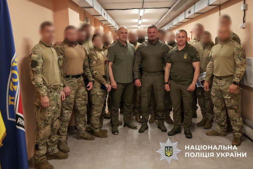 В Донецкой области наградили бойцов спецподразделений КОРД за мужество на передовой