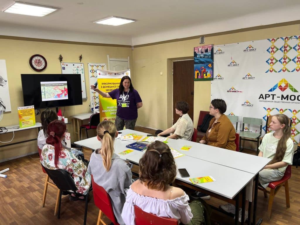 Навчання з мінної безпеки для ВПО: вже проведено 15 заходів у Дніпропетровській області