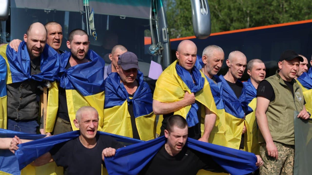 Обмін в рамках домовленостей у Стамбулі: ще одна група захисників України повернулася додому