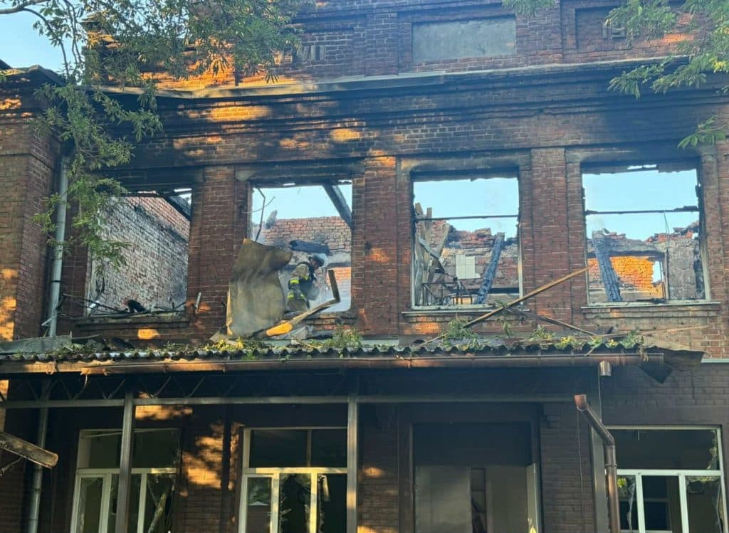 Обстріл Краматорська і Словʼянська- були повторні вибухи, під завалами можуть перебувати люди1