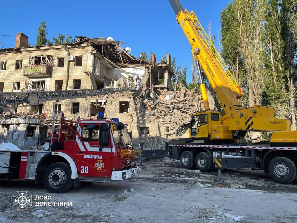 Обстріл Краматорська і Словʼянська