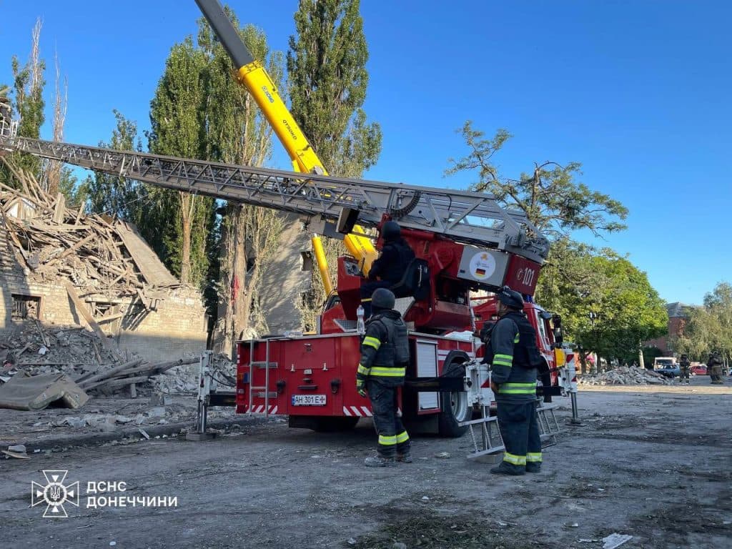 Обстріл Краматорська і Словʼянська