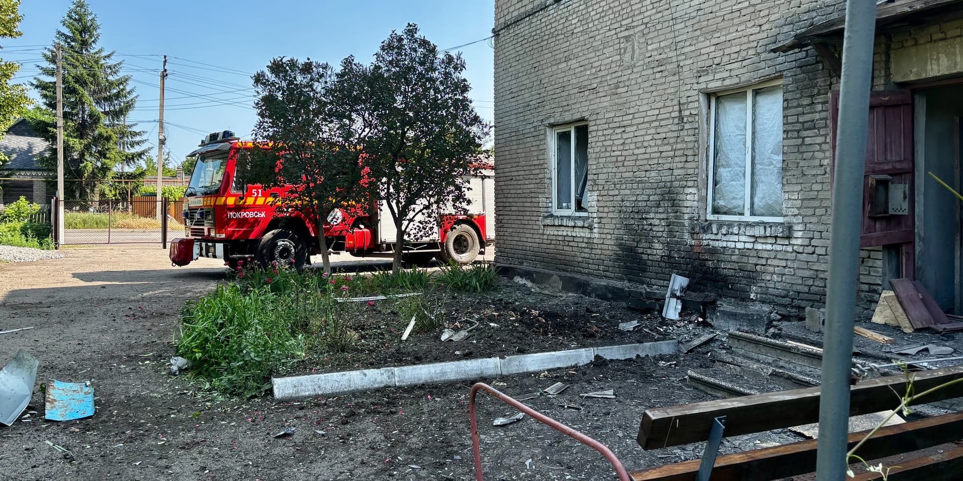Окупанти вдруге за тиждень атакували пожежно-рятувальну частину в Родинському