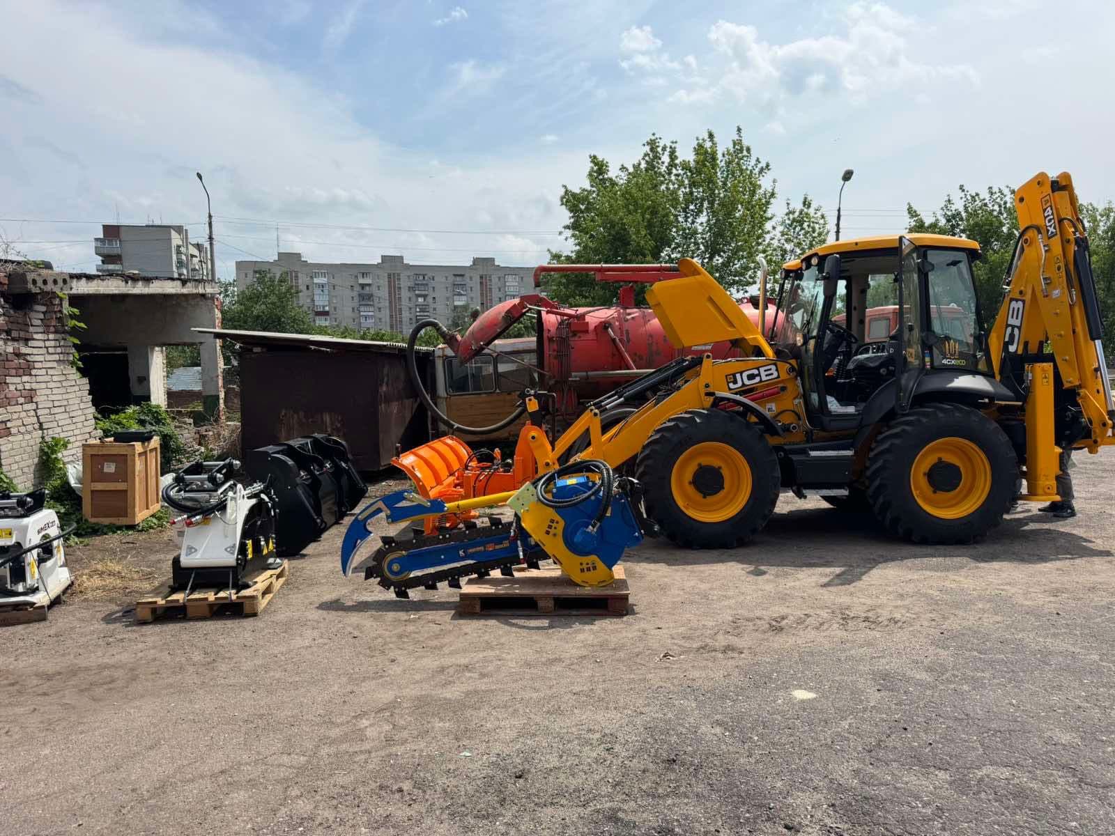 Парк техніки "Словміськводоканалу" поповнився новою технікою