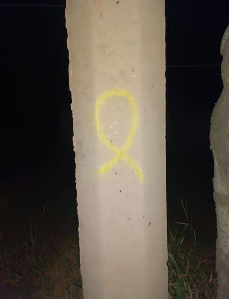 Символи українського спротиву поширюють в Донецьку і Жданівці