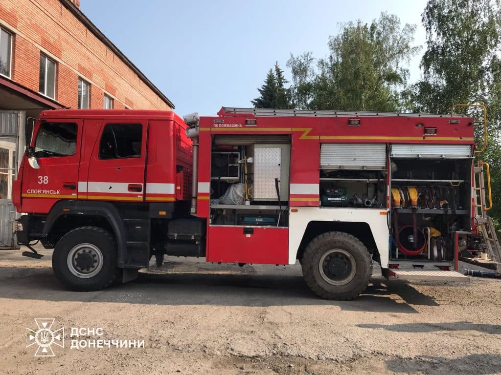 У ДСНС розповіли про стан пораненого рятувальника російським обстрілом у Слов’янську