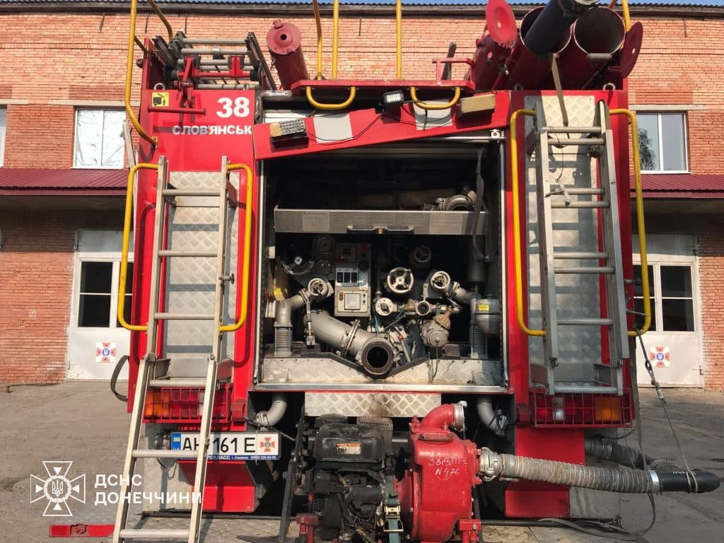 У ДСНС розповіли про стан пораненого рятувальника російським обстрілом у Слов’янську