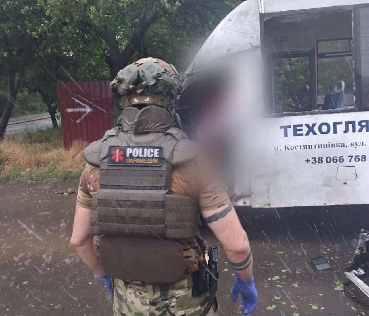 У Костянтинівці росіяни вдарили FPV-дроном: загинув водій маршрутки, є поранений