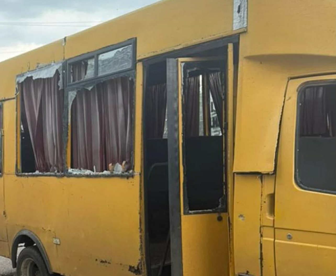 Внаслідок удару дроном по Краматорському району загинула жінка: поранено водія і пасажирку автобуса